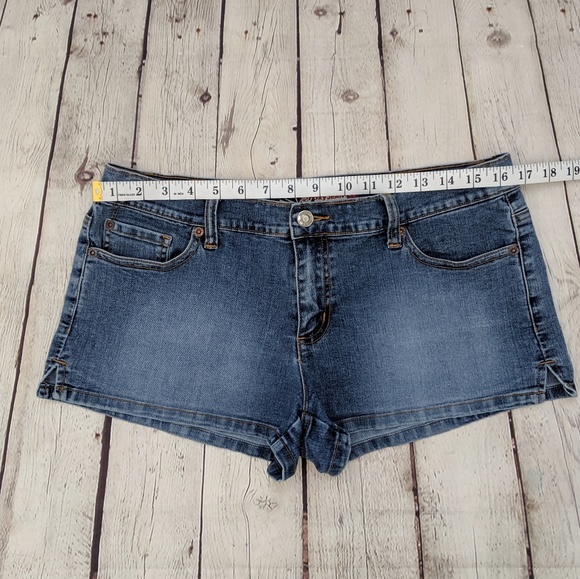 Roxy Heart Embroidered Blue Jean Stretch Shorts - Picture 3 of 7